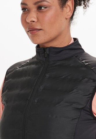 Q by Endurance Vest 'Sprinna' in Black