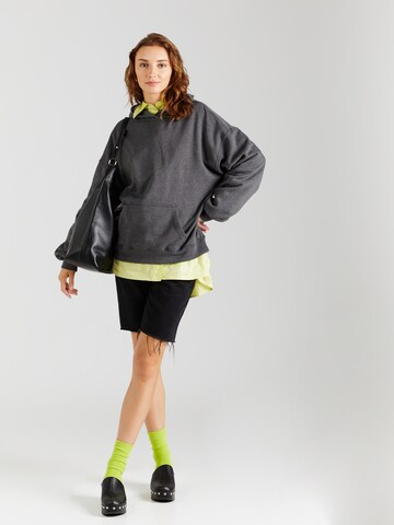 HOLLISTER Sweatshirt in Grey