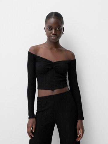T-shirt Bershka en noir : devant