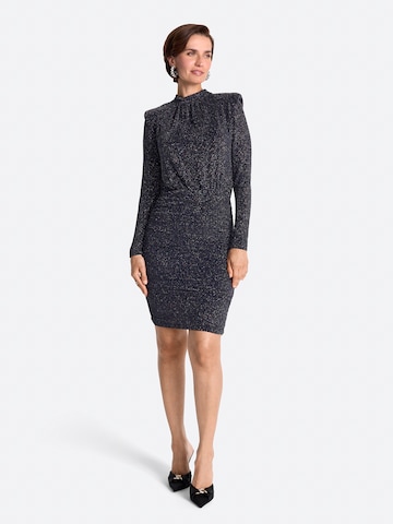 Rich & Royal - Vestido en negro: frente