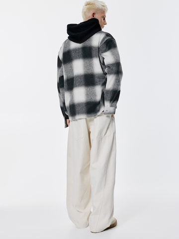 Pull&Bear Jacke in Schwarz