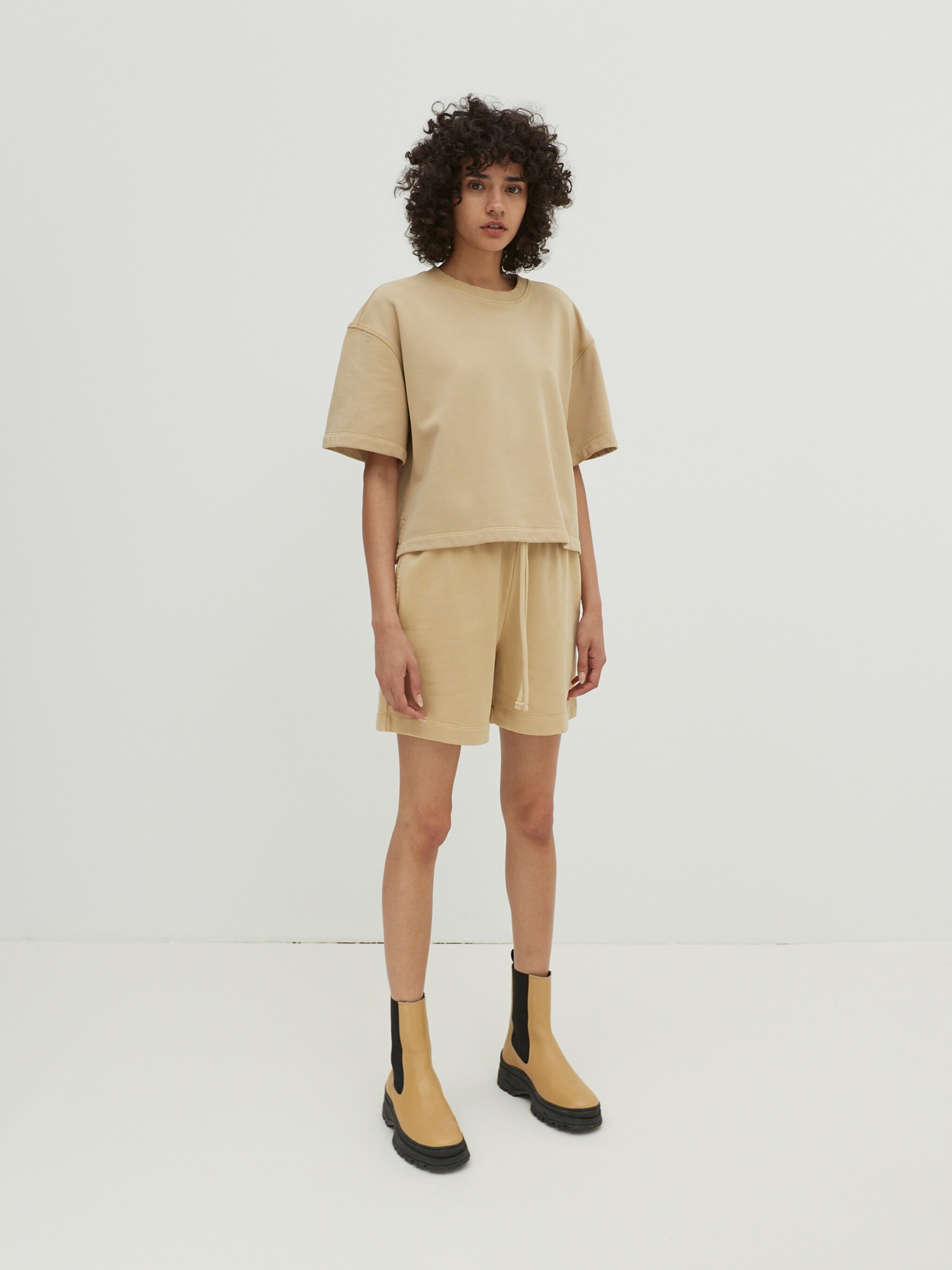 EDITED Productos Sudadera 'Noa' beige