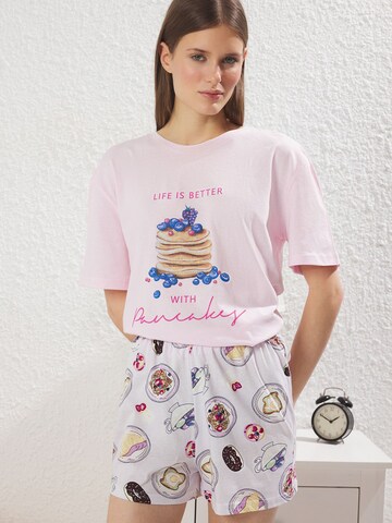 Trendyol Short Pajama Set in Pink: front