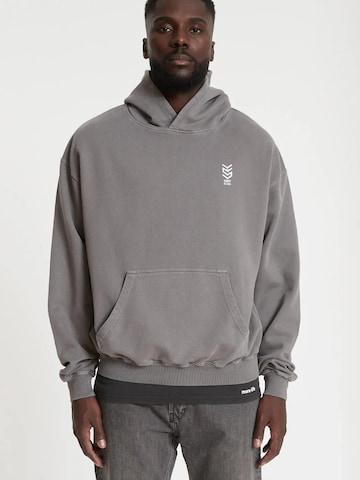 YSPT Studio Sweatshirt 'Adventure' in Grey: front