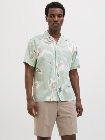JACK & JONES Comfort fit Button Up Shirt in Green: front