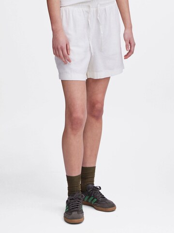 ICHI Loose fit Trousers ' LINO ' in White: front