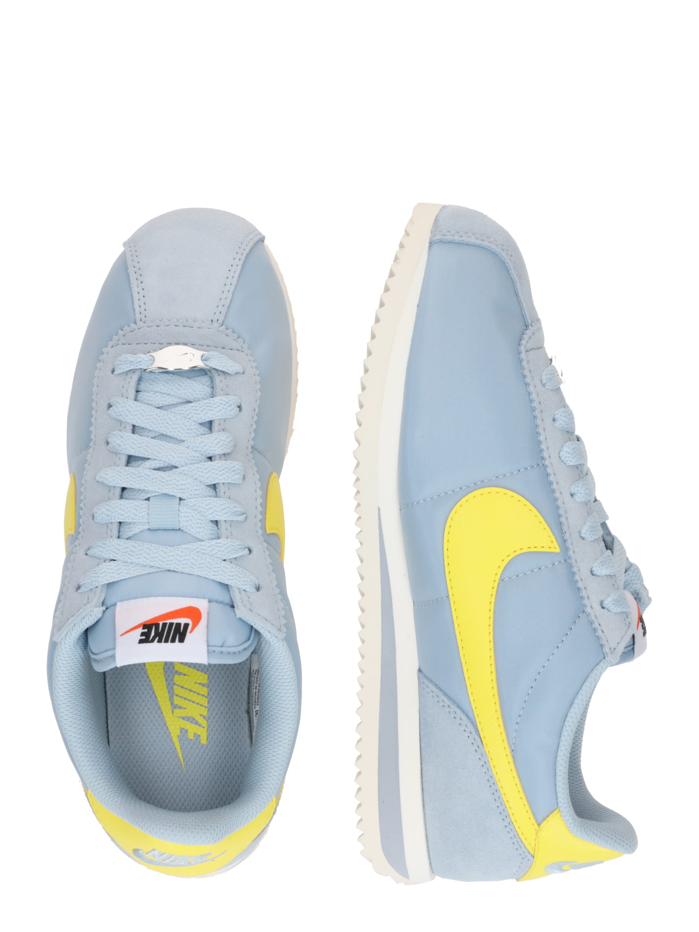 Baskets basses 'CORTEZ' Nike Sportswear en bleu : sur le côté