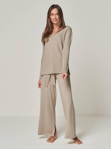 Tenue d'intérieur 'LOUNGEWEAR SET  - Pullover Blossom & Pants Bailey' YOU LOOK PERFECT en gris : devant