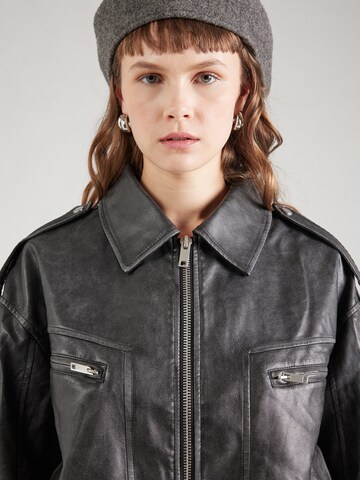TOPSHOP Демисезонная куртка в Черный