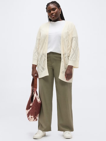 ONLY Carmakoma Neuletakki 'CARPAMELA' värissä beige