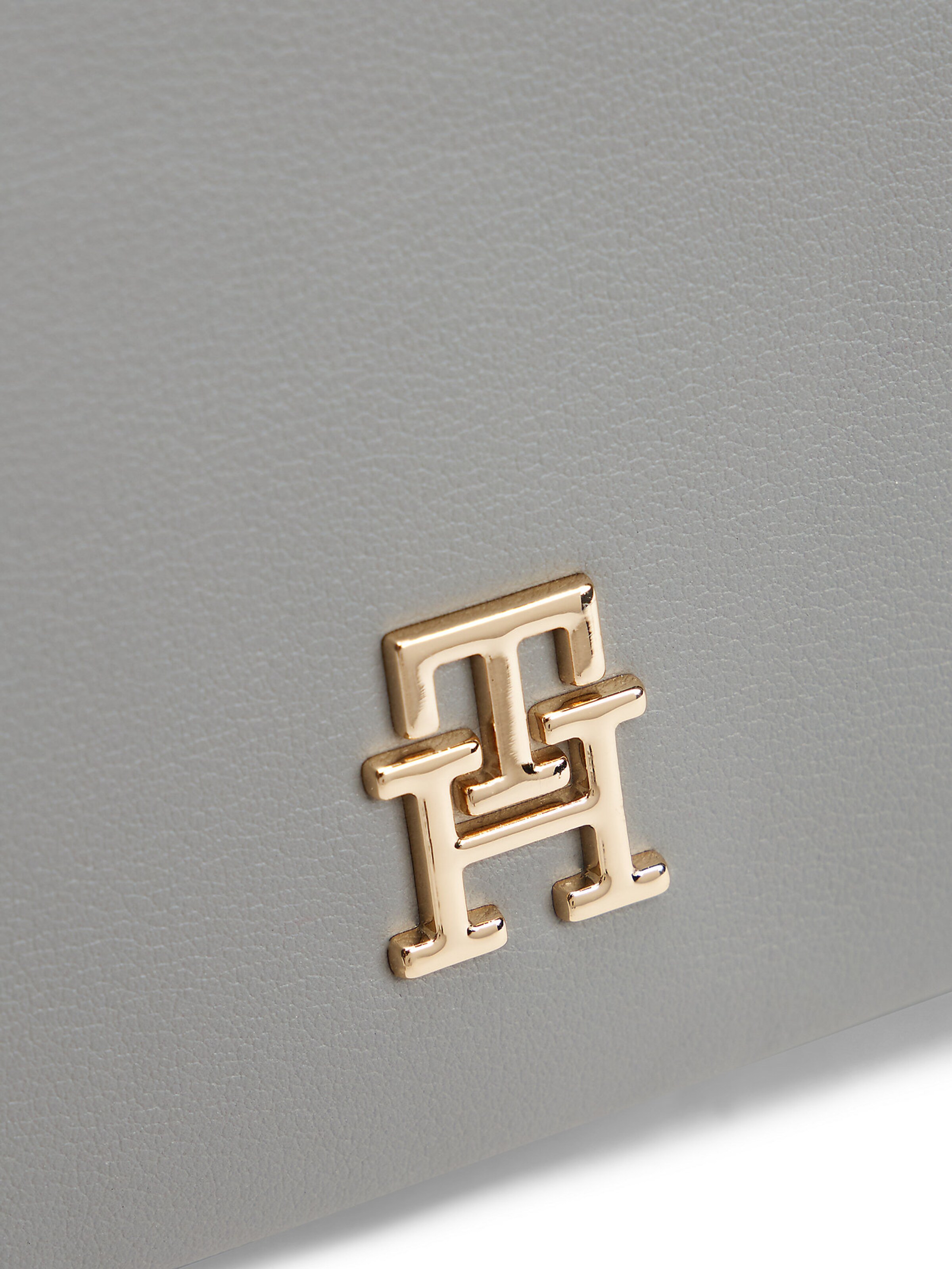 TOMMY HILFIGER Umhängetasche 'Modern Essential' in Grau