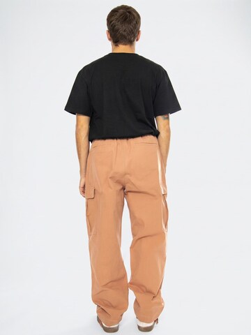 HUF Baggy Broek 'Leisure Cargo Pant Spice' in Oranje