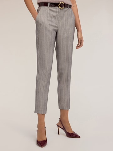 regular Pantaloni di MOTIVI in grigio: frontale