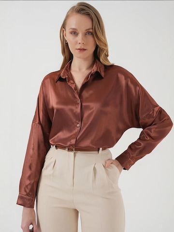 Bigdart - Blusa em castanho: frente