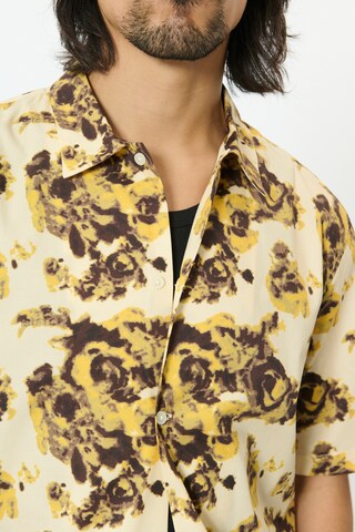 Matinique Regular fit Button Up Shirt 'MAFloss' in Yellow