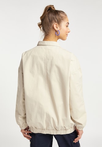 MYMO Between-Season Jacket in Beige