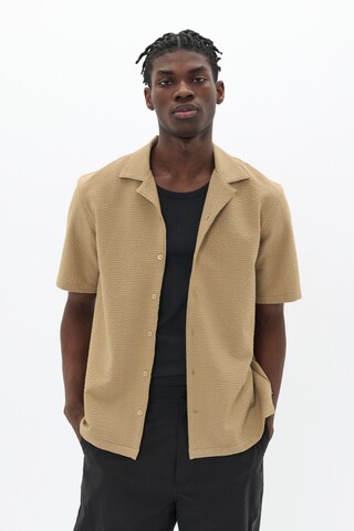 Matinique Regular fit Overhemd 'Klampo' in Beige: voorkant