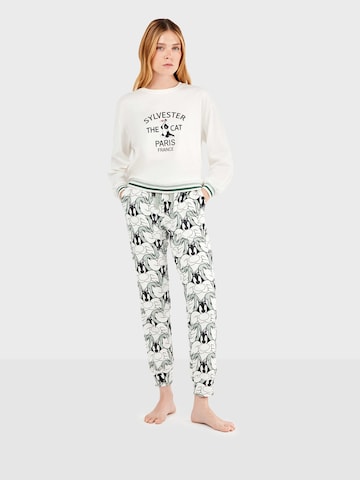 Gisela Pyjamas i vit