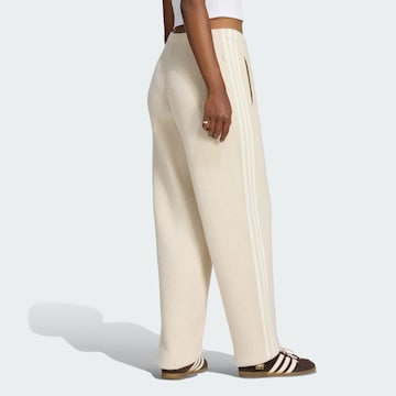 Loosefit Pantaloni 'Adidas Originals By Jennie' di ADIDAS ORIGINALS in beige