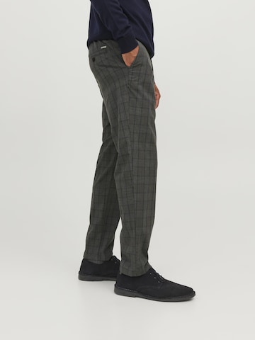 Regular Pantalon 'Ollie Benji' JACK & JONES en gris