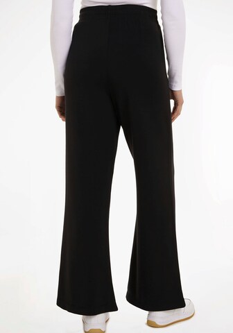 Tommy Jeans Curve Szeroka nogawka Spodnie w kolorze czarny