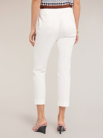 MOTIVI Slim fit Trousers in White