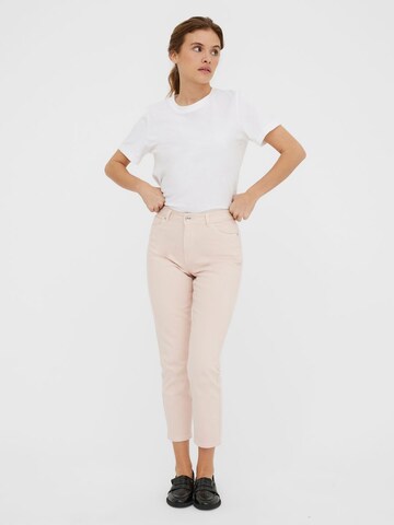 VERO MODA Regular Jeans 'Brenda' in Roze