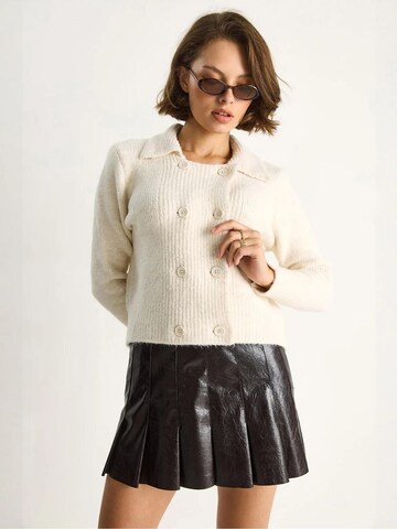 Bianco Lucci Strickjacke in Beige