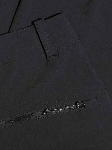 MAMMUT Regular Shorts in Schwarz