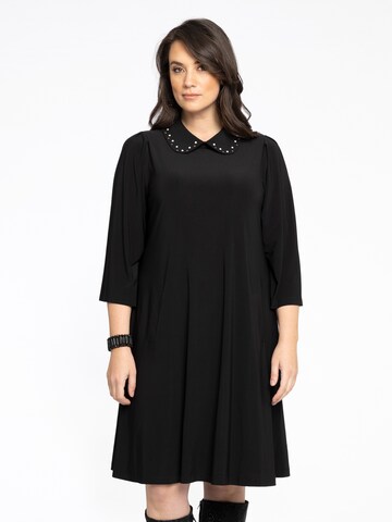 Yoek Shirt Dress in Black: front