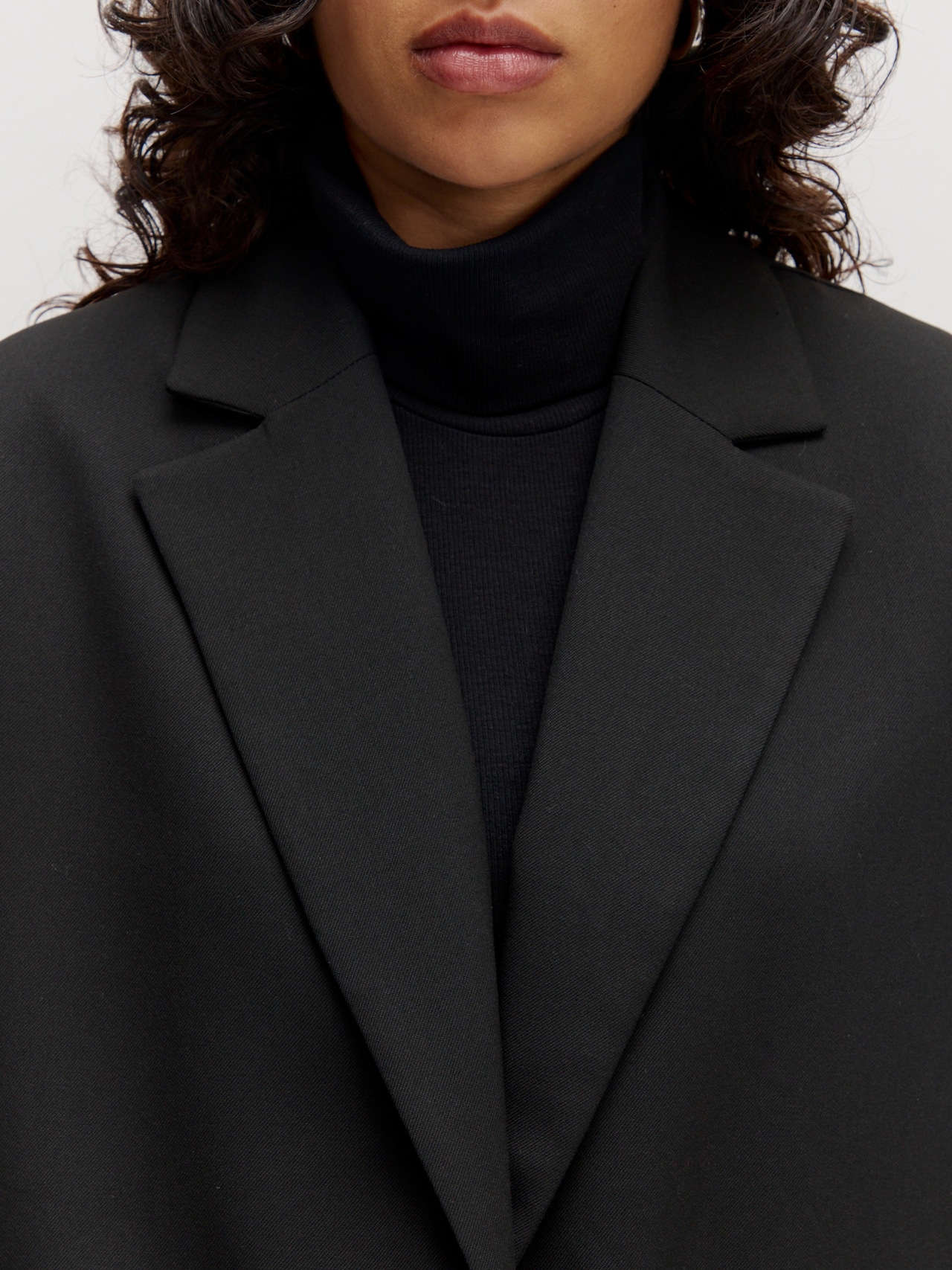 EDITED Produkte Blazer 'Kainoa' schwarz