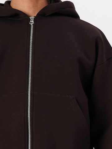 Sweat-shirt 'Simon' WEEKDAY en marron
