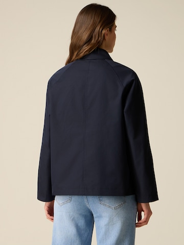 Cappotto di mezza stagione di oltre in blu