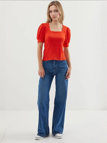 Bigdart Blouse in Orange: front