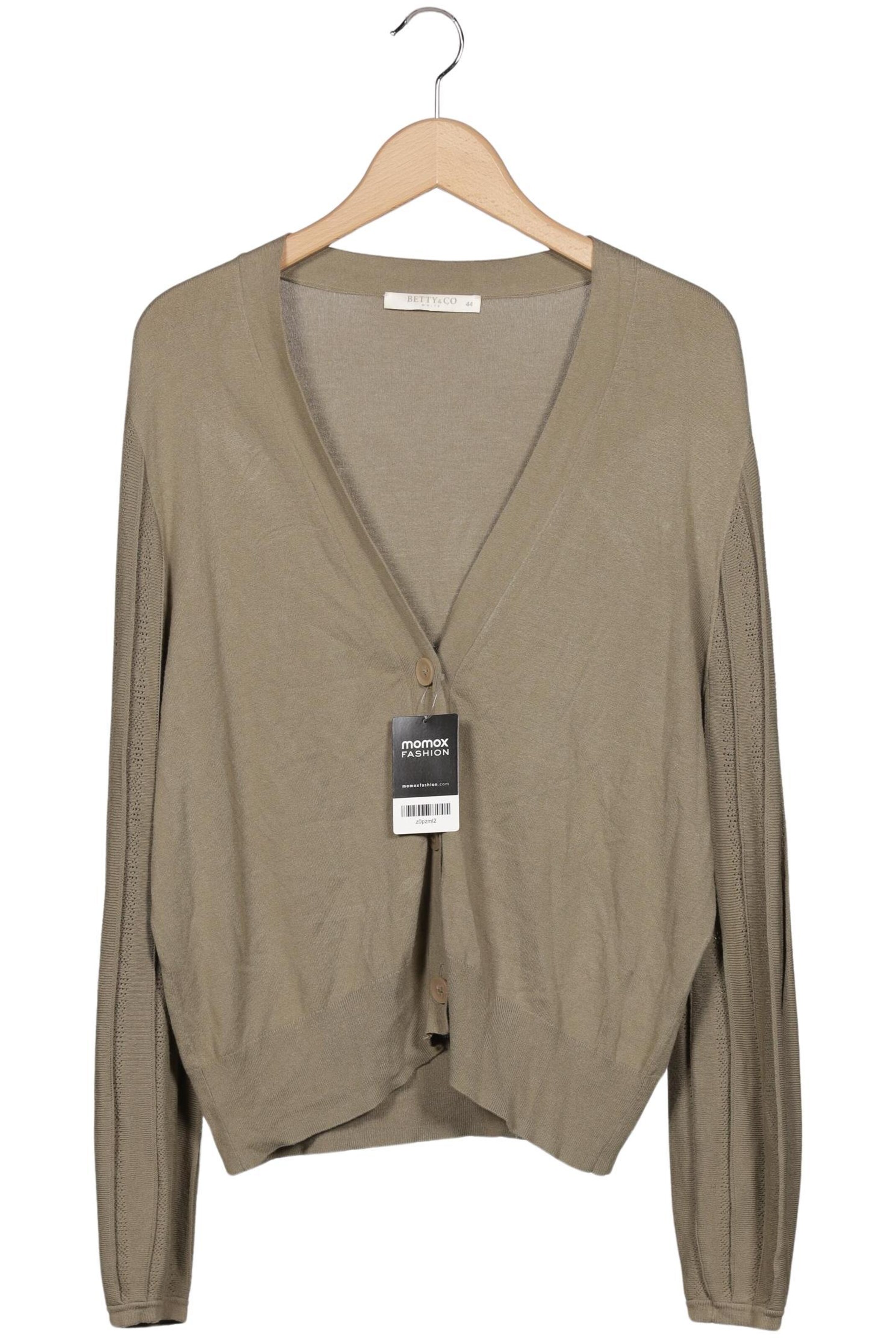 Betty & Co Strickjacke XXL in Beige: Vorderseite
