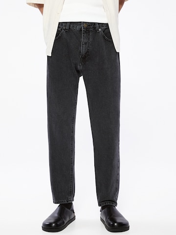 Pull&Bear Regular Дънки в черно: отпред