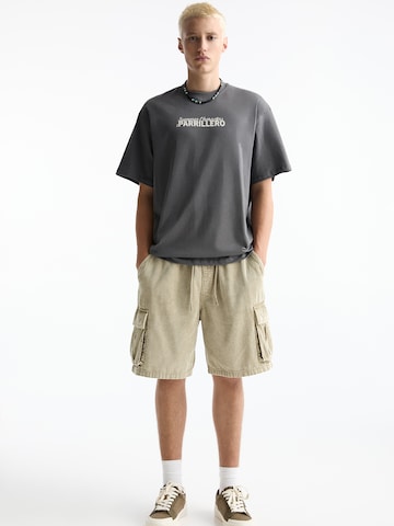 Tricou de la Pull&Bear pe gri
