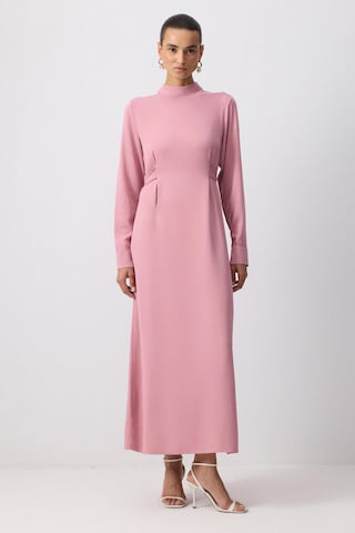Robe Touche Prive en rose : devant