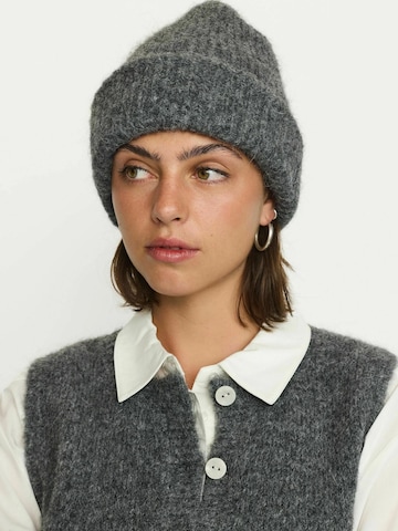 Berretto 'SRCamilla' di Soft Rebels in grigio: frontale