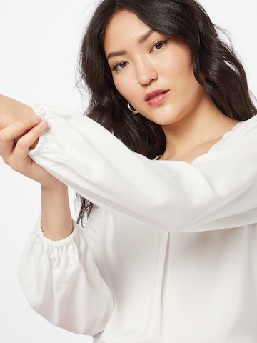 ABOUT YOU Blouse 'Lia' in White