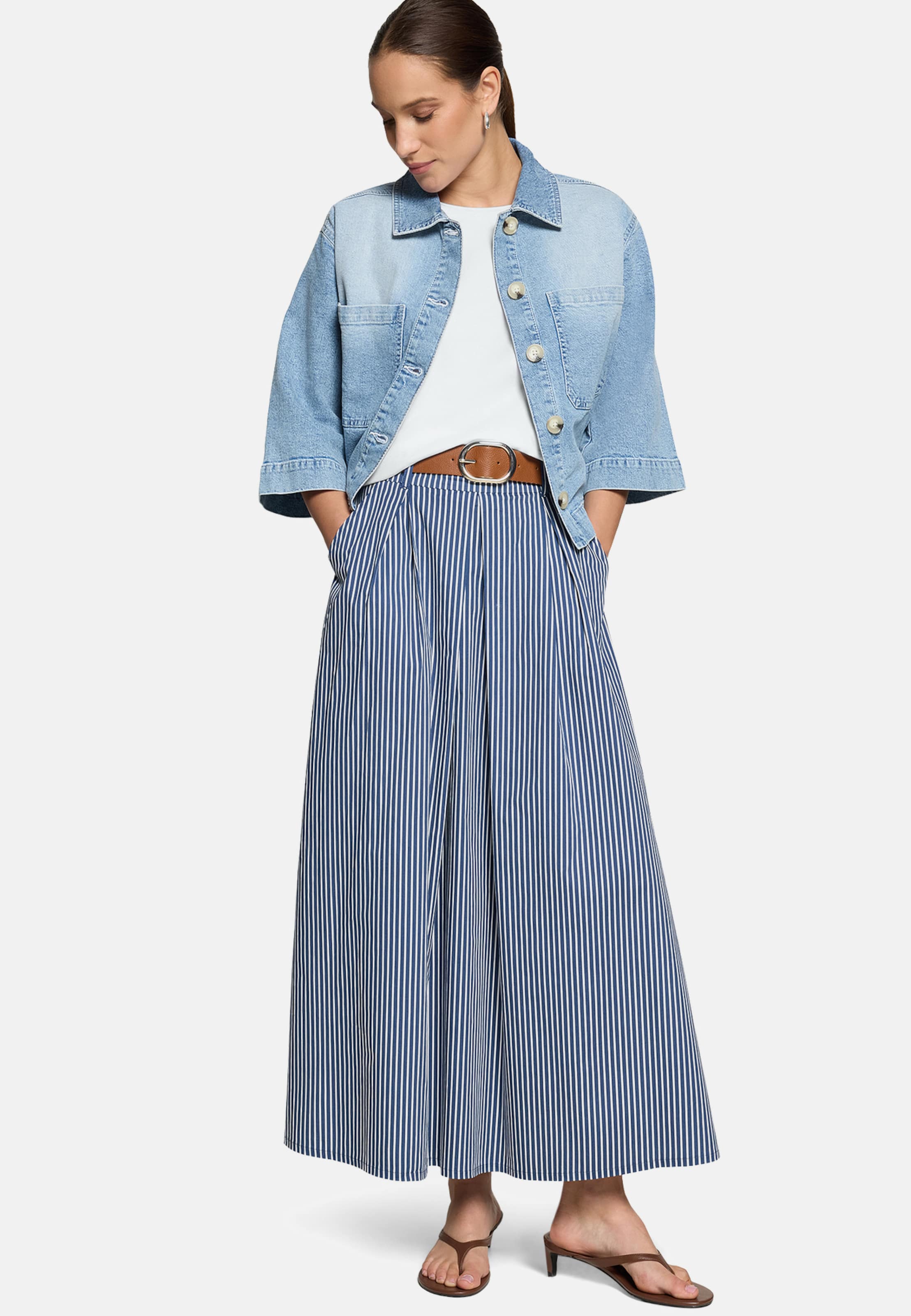 zero Skirt in Blue: front