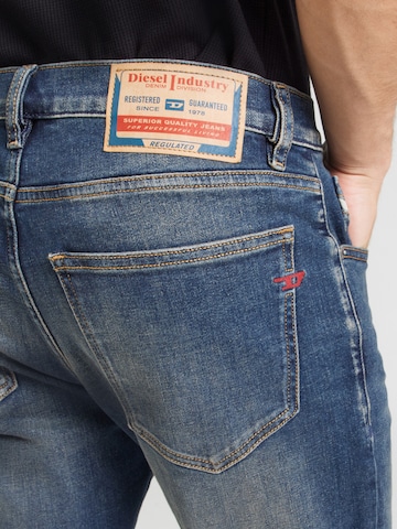 DIESEL Slimfit Jeans '2019 D-STRUKT' in Blau