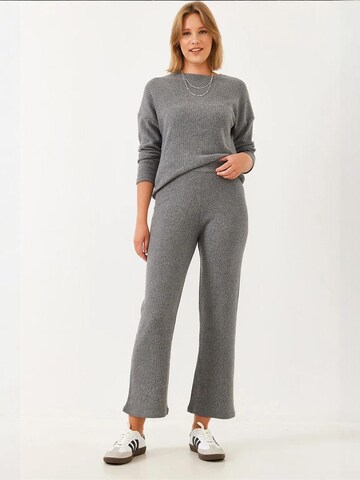 Bianco Lucci Pantsuit in Grey