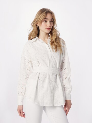 Chemisier Dorothy Perkins en blanc : devant