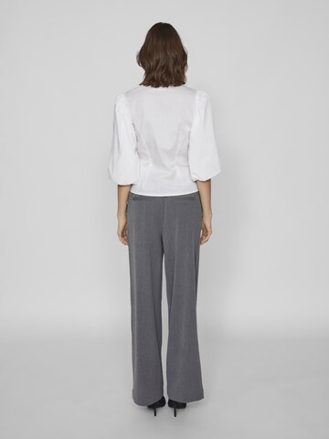 VILA Wide leg Pleat-front trousers 'Varone' in Grey