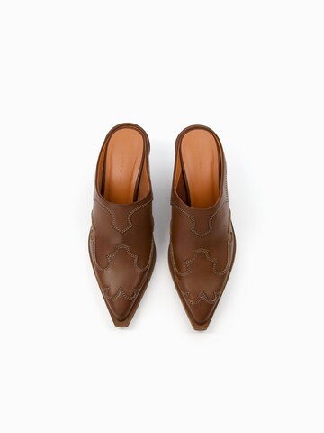 Mule Bershka en marron