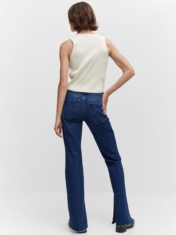 MANGO Flared Jeans 'ELLE' i blå