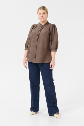 KAFFE CURVE Bluse 'Ellinor' i brun