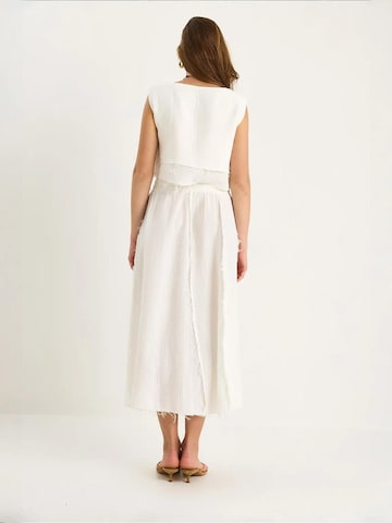 Tailleur di Bianco Lucci in beige