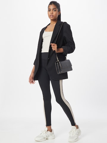 Skinny Leggings de la Gilly Hicks pe negru